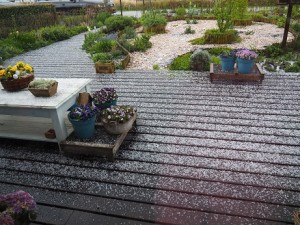 Hagel voortuin 17 april