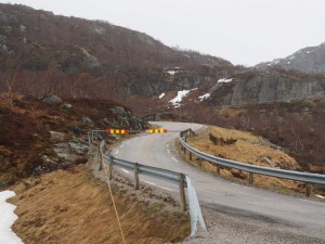 De tolweg Suleskarvegen is tot precies 12 uur nog dicht na deze winter!