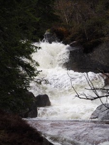 Smeltwater dondert naar beneden