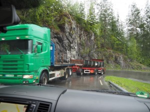 16. Je moet er niet aan denken, dat je een grote camper hebt in dergelijke bochten!