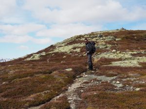 26. Op weg op de zuidhelling naar de volgende top.