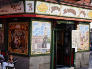 18. Een mooie restaurant-pui in de wijk Latina