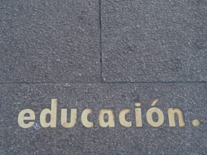20. Met het kennen van de klassiekers dus! Er is hier een Spaanse tekst op de Lope de Vega-straat over te vinden. Naast Noors ook Spaans leren?