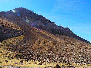 23. Kleine avalanche bij de overburen