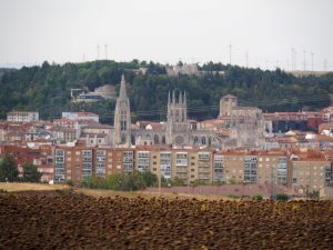 18. Komen we deze vakantie nog in Burgos? We willen de 24ste september nog wandelen in Canon del Rio Lobos, dus hebben geen stads-tijd. Zo loop ik wel een kerk mis! Een kathedraal nog wel!!!