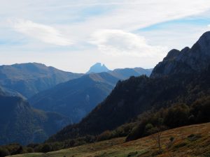 8. Deze gespleten berg blijven we de rest van de dag zien